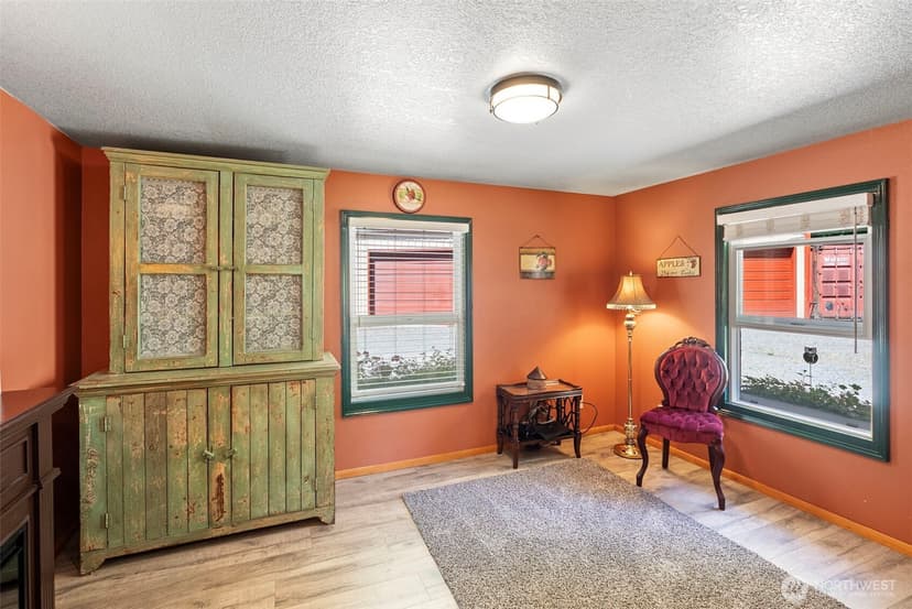 Property photo for 17401 Renton Maple Valley Road SE, Maple Valley photo 10