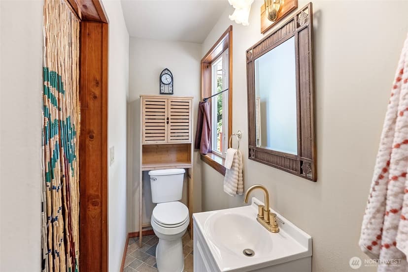 Property photo for 17401 Renton Maple Valley Road SE, Maple Valley photo 17