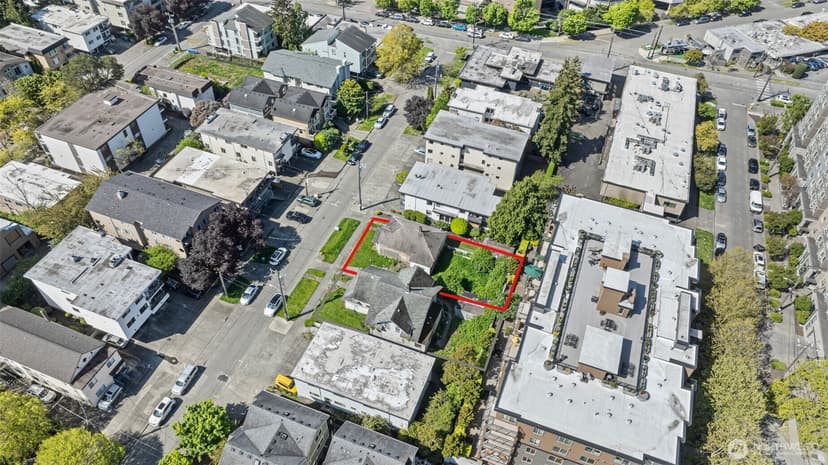 Property photo for 1530 NW 53rd Street, Seattle photo 4