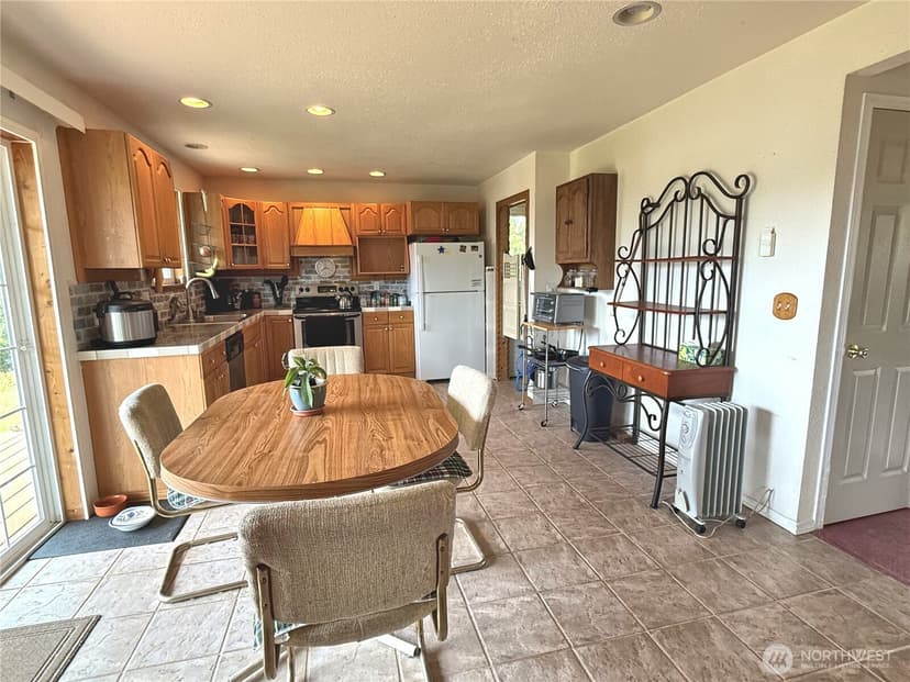 Property photo for 665 Skamokawa Court SE, Ocean Shores photo 6