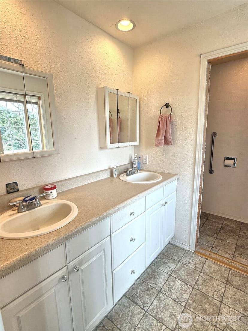 Property photo for 665 Skamokawa Court SE, Ocean Shores photo 16