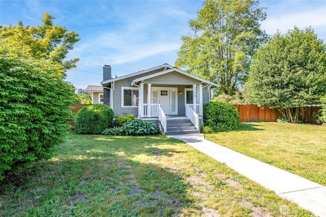 Property photo for 1716 E Main Street, Auburn photo 2