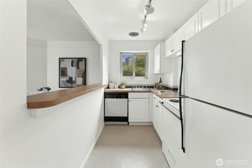 Property photo for 1400 Hubbell Place #PH112, Seattle photo 11