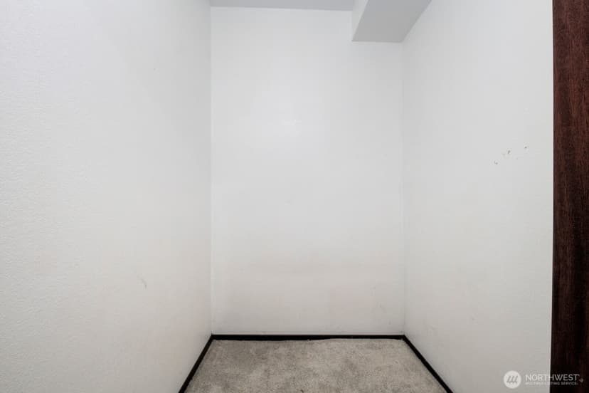 Property photo for 11524 36th Street E, Edgewood photo 27