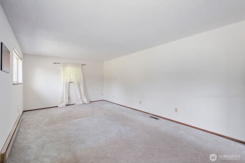 Property photo for 11524 36th Street E, Edgewood photo 20