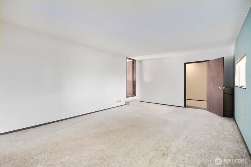 Property photo for 11524 36th Street E, Edgewood photo 24