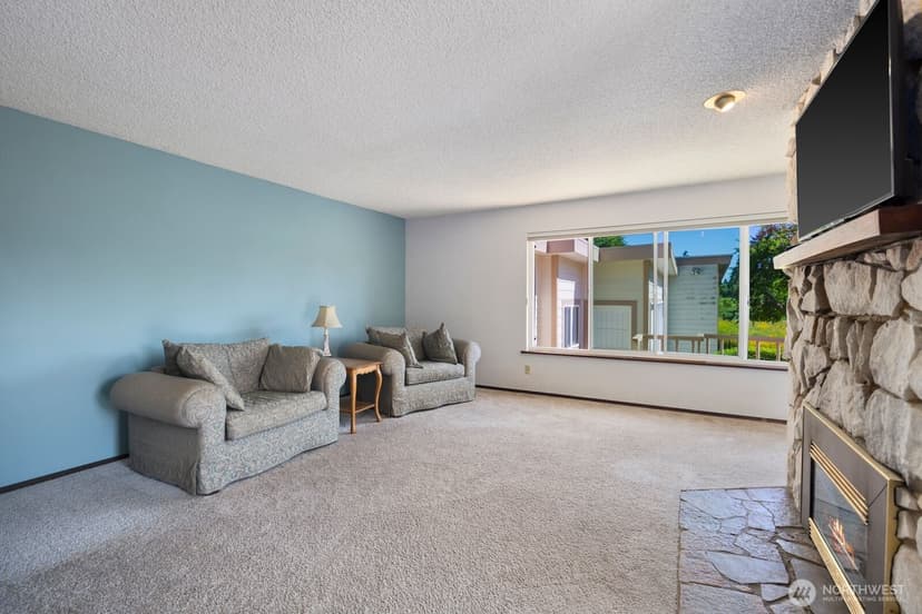 Property photo for 11524 36th Street E, Edgewood photo 11