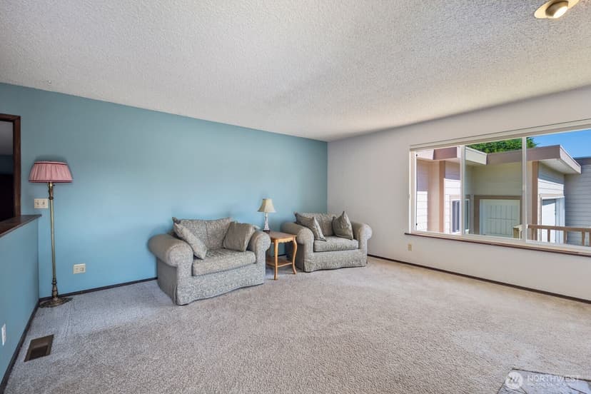 Property photo for 11524 36th Street E, Edgewood photo 14