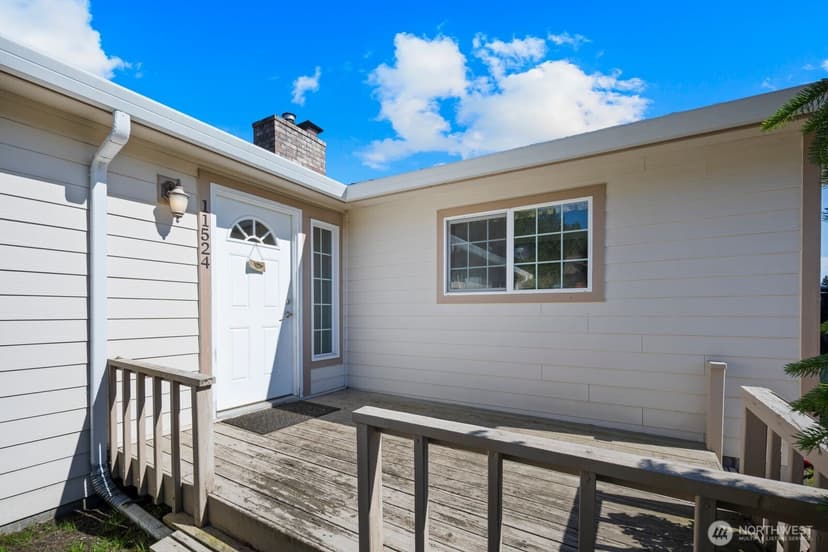 Property photo for 11524 36th Street E, Edgewood photo 31
