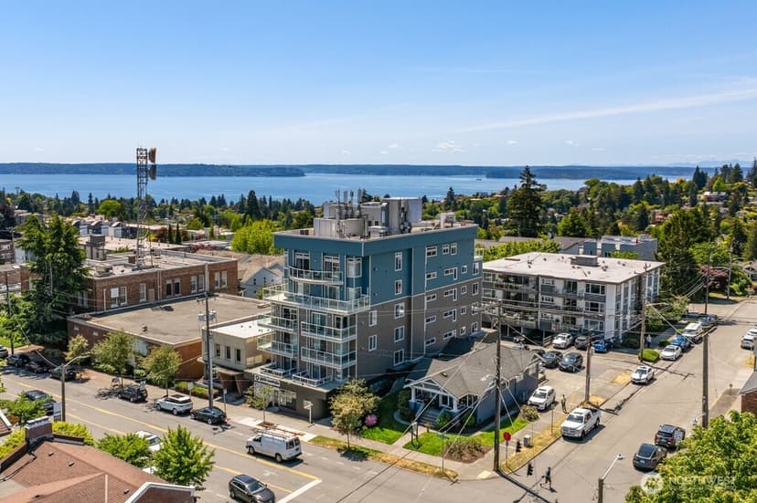 Property photo for 4409 California Avenue SW #404, Seattle photo 5