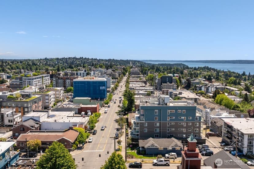 Property photo for 4409 California Avenue SW #404, Seattle photo 6