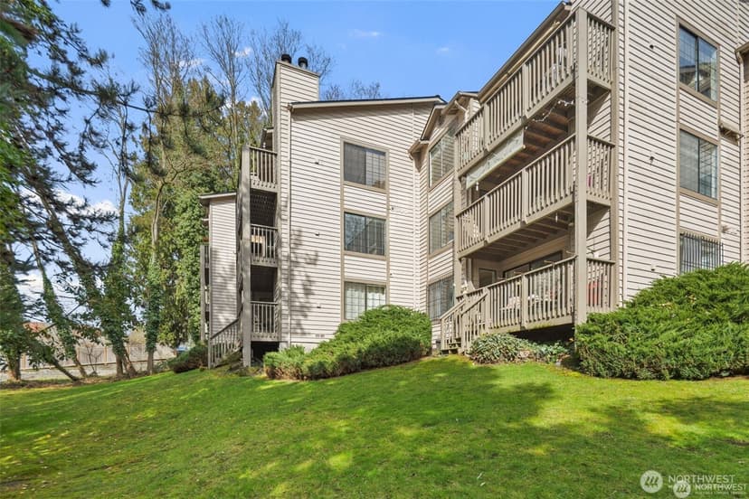 Property photo for 11419 99th Place NE #102, Kirkland photo 34