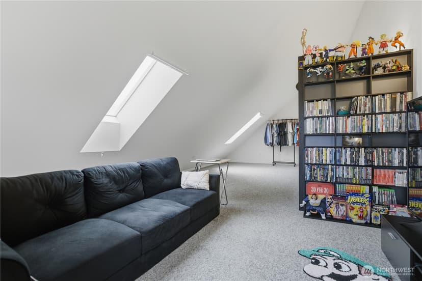 Property photo for 918 N 100th Street #B, Seattle photo 32