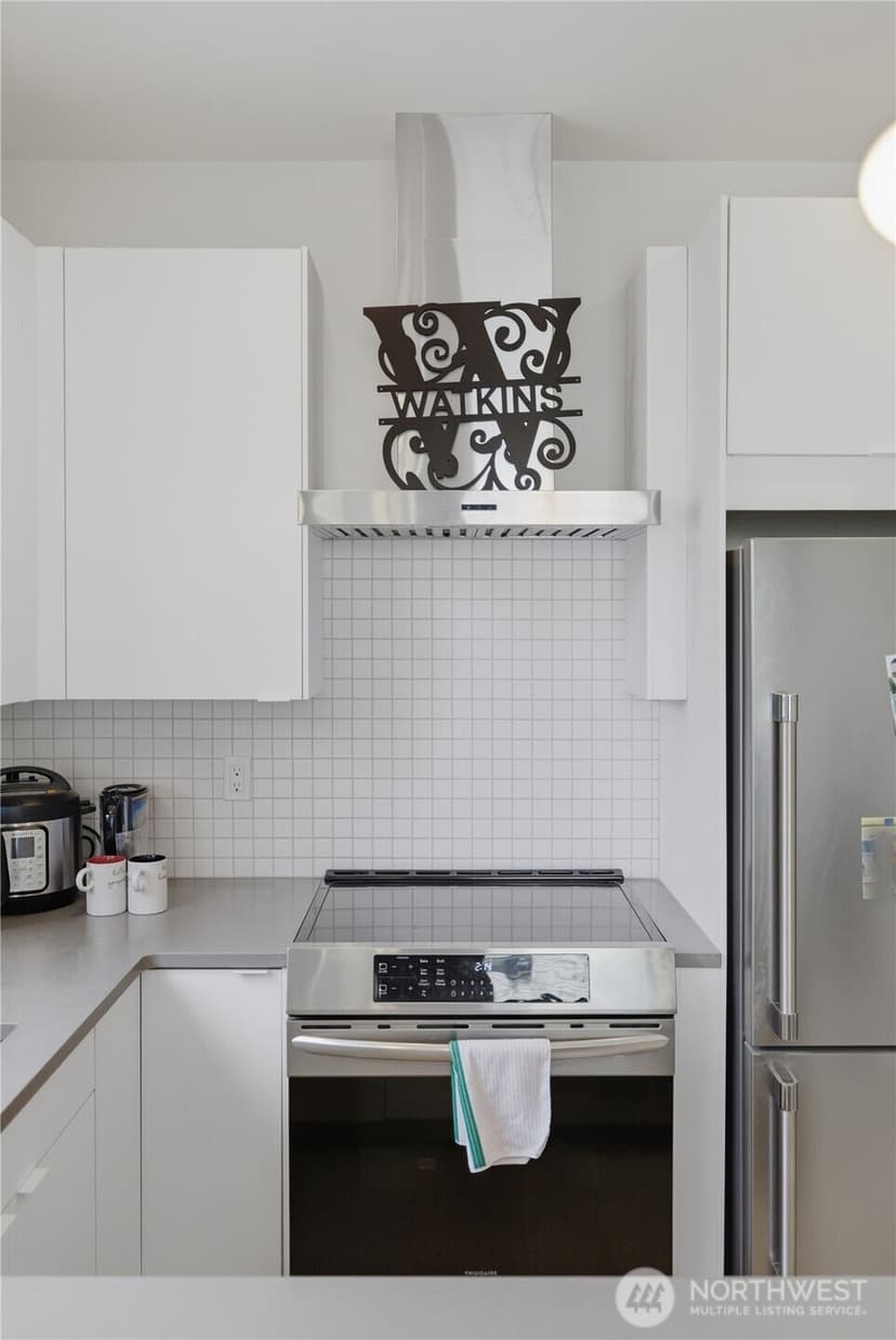 Property photo for 918 N 100th Street #B, Seattle photo 13