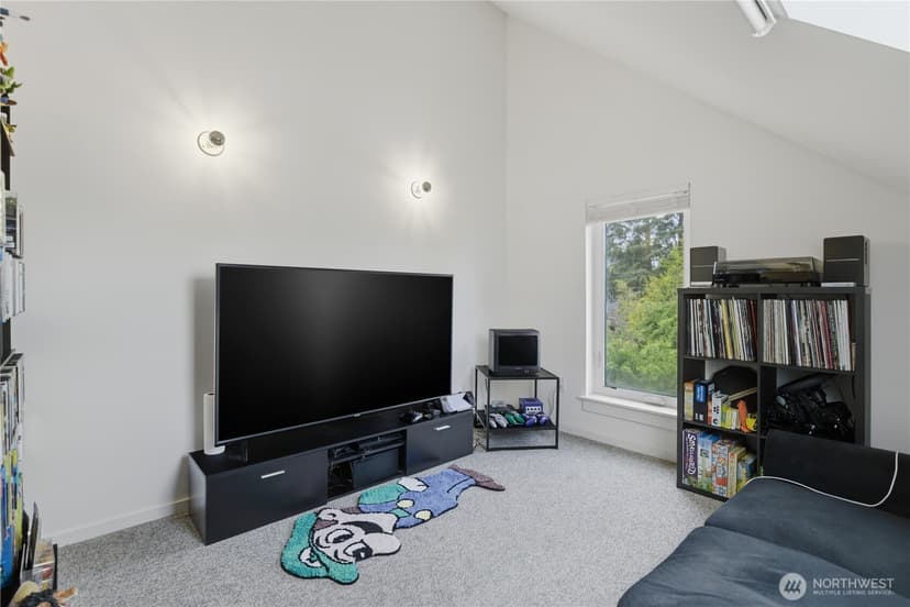 Property photo for 918 N 100th Street #B, Seattle photo 31