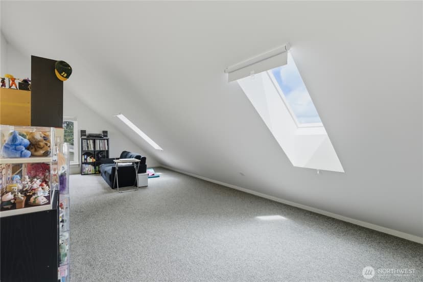 Property photo for 918 N 100th Street #B, Seattle photo 34