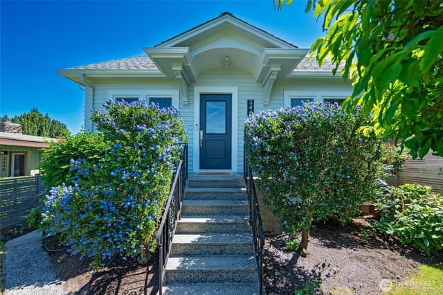 Property photo for 3444 11th Avenue W, Seattle photo 5
