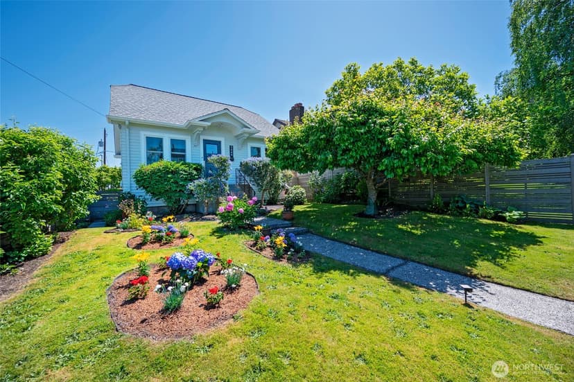 Property photo for 3444 11th Avenue W, Seattle photo 2