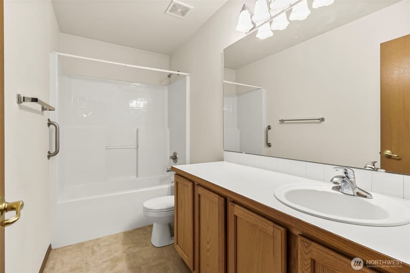 Property photo for 13707 116th Avenue Ct E, Puyallup photo 25