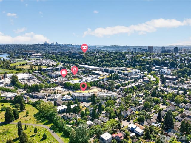 Property photo for 2901 NE Blakeley St #522, Seattle photo 2