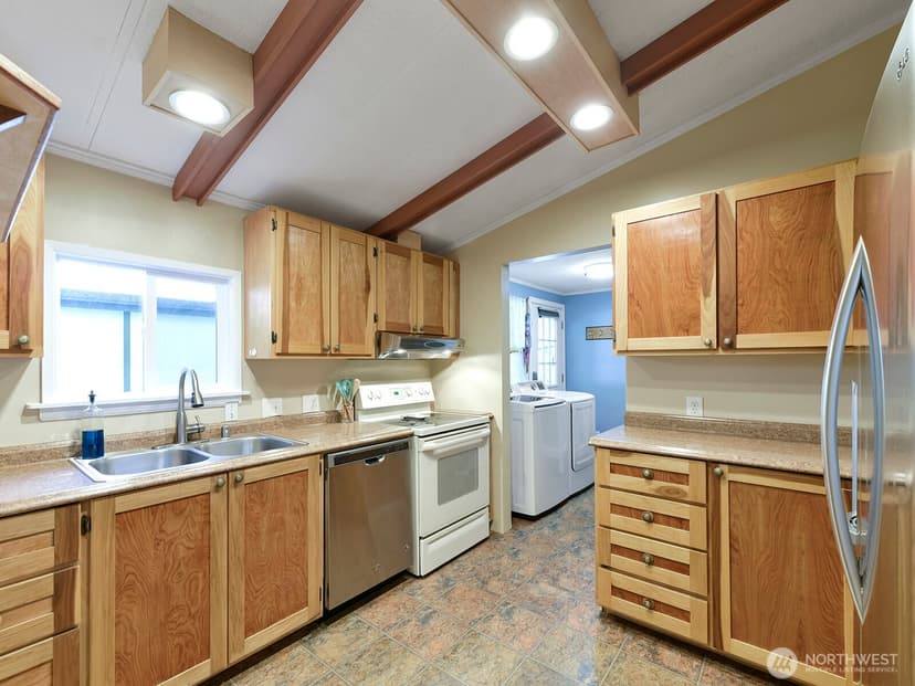 Property photo for 19805 127th Court NE, Bothell photo 6