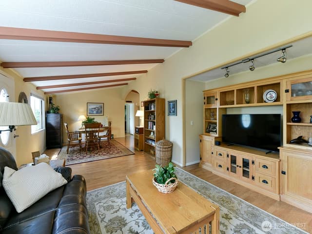 Property photo for 19805 127th Court NE, Bothell photo 3