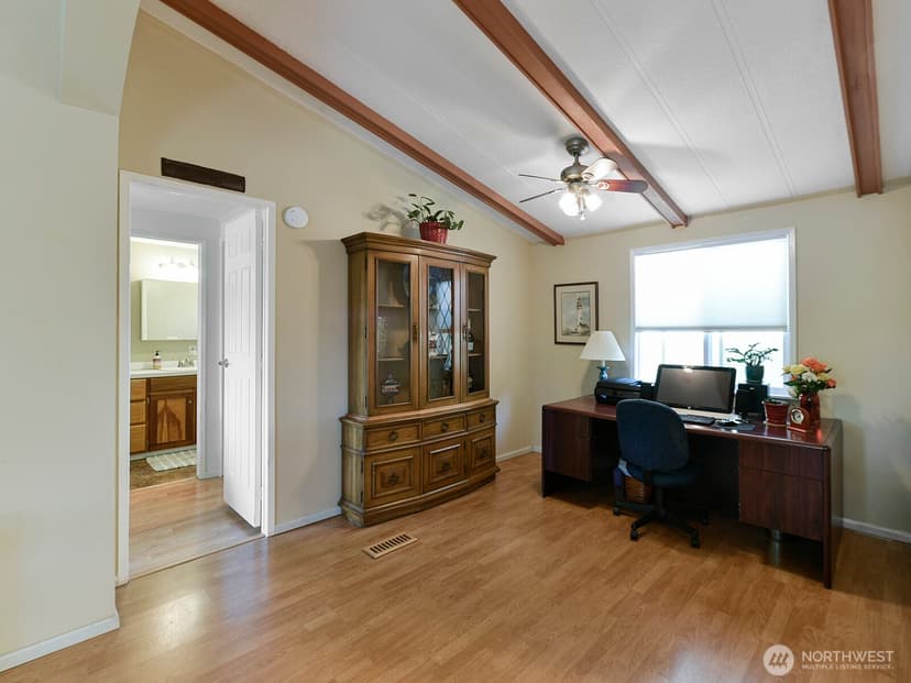 Property photo for 19805 127th Court NE, Bothell photo 5