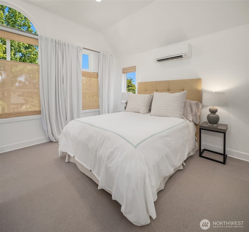 Property photo for 1525 McGilvra Boulevard E, Seattle photo 10