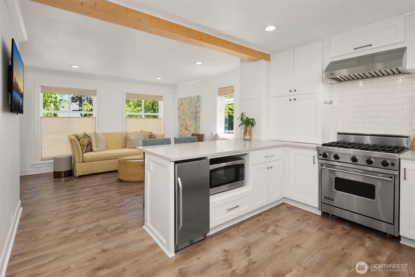 Property photo for 1525 McGilvra Boulevard E, Seattle photo 9