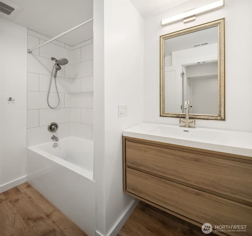 Property photo for 1525 McGilvra Boulevard E, Seattle photo 18