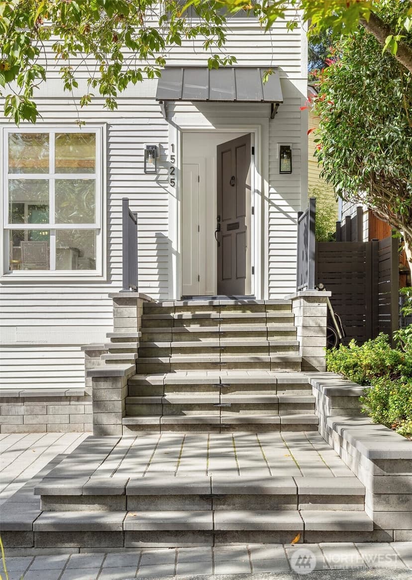Property photo for 1525 McGilvra Boulevard E, Seattle