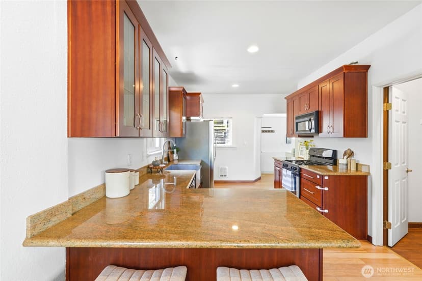 Property photo for 3310 Rucker Avenue, Everett photo 11