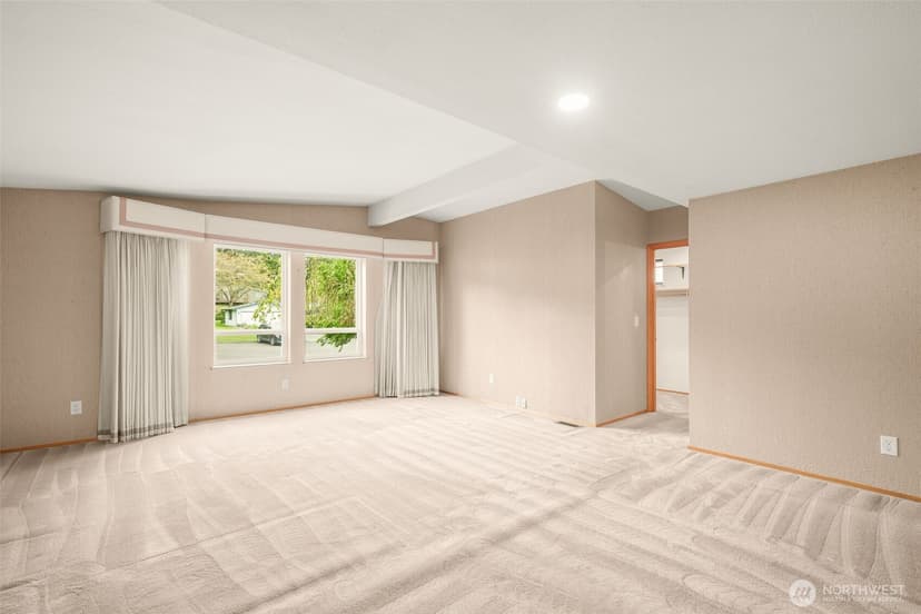 Property photo for 921 241st Place SW, Bothell photo 14
