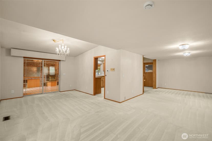 Property photo for 921 241st Place SW, Bothell photo 10