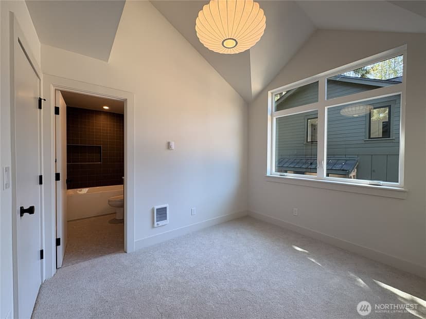 Property photo for 3024 NE 95th Street, Seattle photo 19