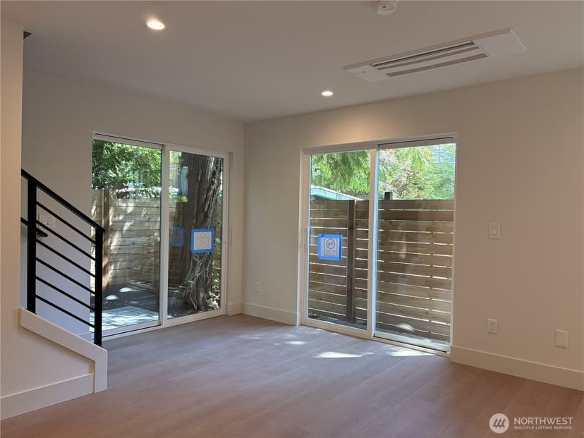 Property photo for 3024 NE 95th Street, Seattle photo 6