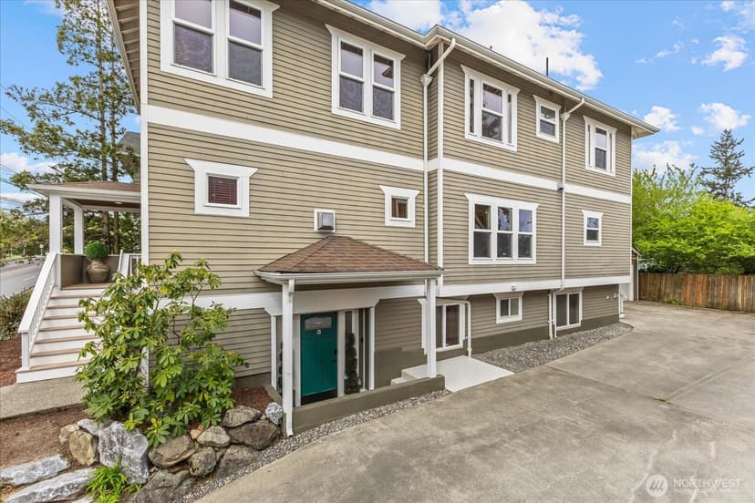 Property photo for 400 NE 50th Street, Seattle photo 23
