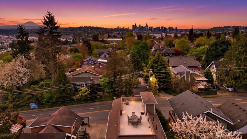 Property photo for 400 NE 50th Street, Seattle photo 32