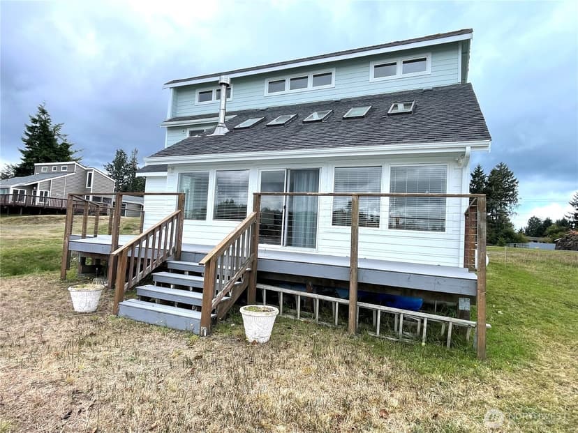 Property photo for 580 Mount Olympus Avenue SE, Ocean Shores photo 5