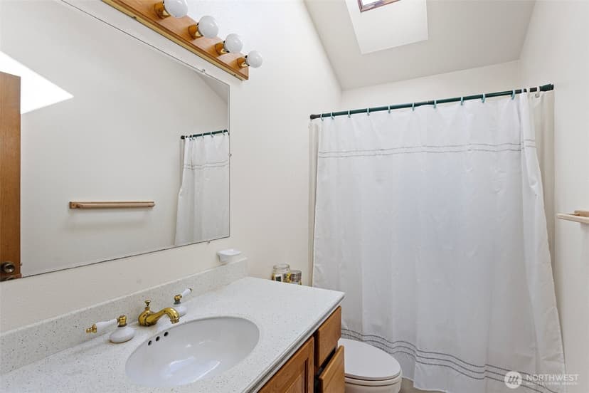Property photo for 580 Mount Olympus Avenue SE, Ocean Shores photo 29