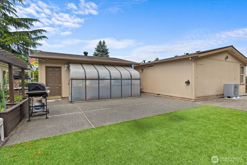 Property photo for 24201 8th Place W, Bothell photo 22