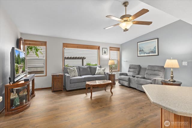 Property photo for 24201 8th Place W, Bothell photo 5
