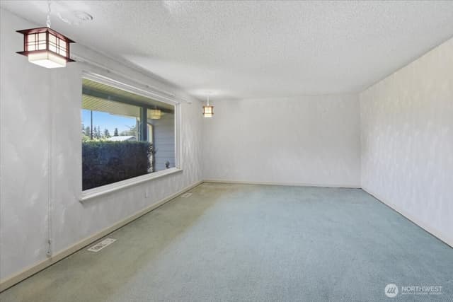 Property photo for 18109 128th Place SE, Snohomish photo 2