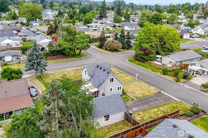 Property photo for 1220 9th Ave SW, Puyallup photo 7