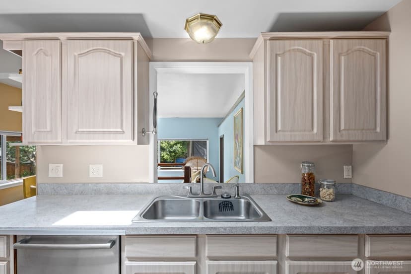 Property photo for 2119 Aberdeen Avenue NE, Renton photo 6