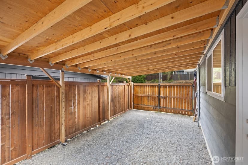 Property photo for 2119 Aberdeen Avenue NE, Renton photo 30