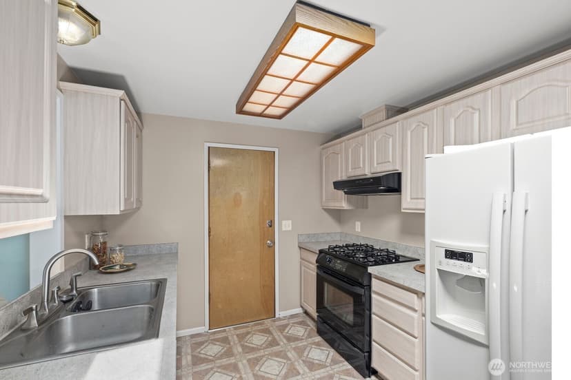 Property photo for 2119 Aberdeen Avenue NE, Renton photo 5
