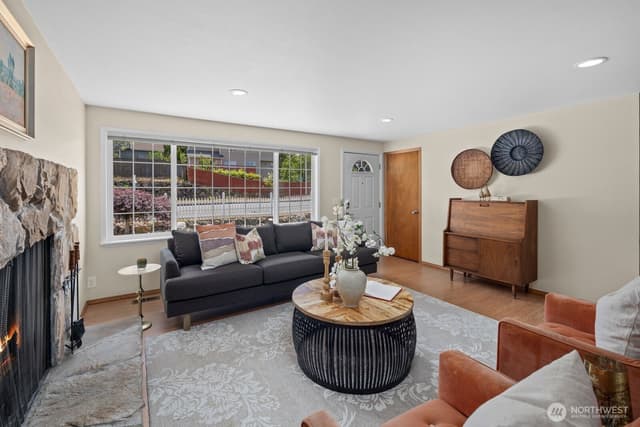 Property photo for 2119 Aberdeen Avenue NE, Renton photo 3