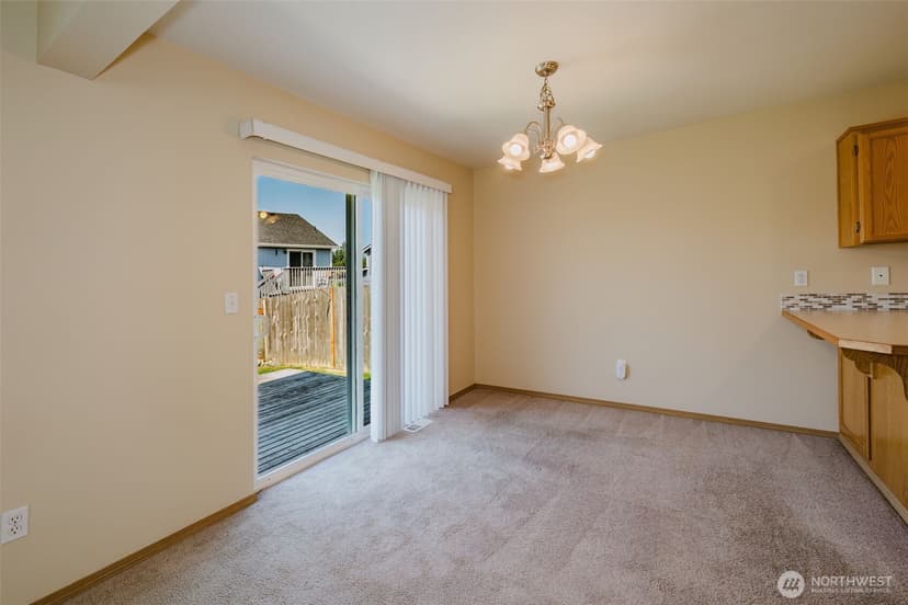 Property photo for 4024 152nd Street Ct E, Tacoma photo 7