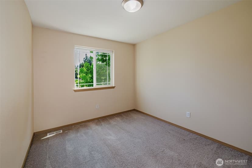 Property photo for 4024 152nd Street Ct E, Tacoma photo 16